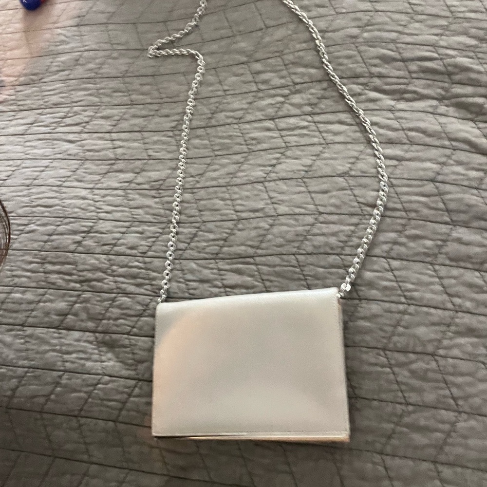 Elegant Silver Chain Shoulder Bag